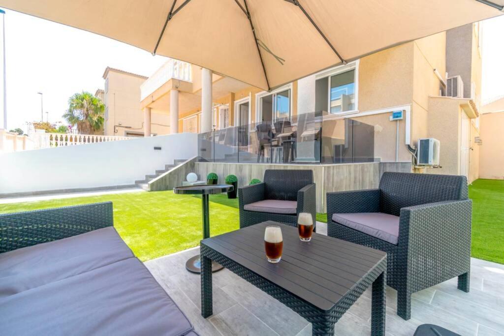 Villa-Capricho Playa - Zeus Torrevieja Exterior photo
